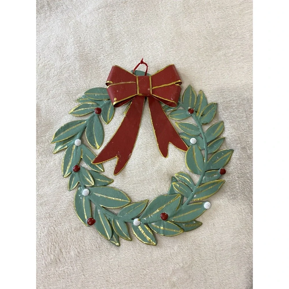 VTG 1980s Metal Christmas Wreath Wall, Door Decor Green Leaves Red Bow Berries